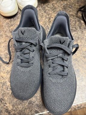 Women’s Athletic Knit Sneakers - Gray